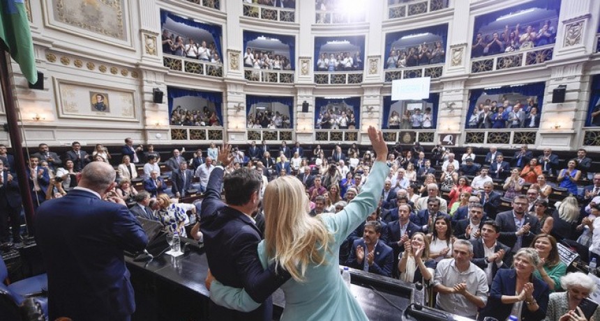 LEGISLATURA BONAERENSE APERTURA DE SESIONES 