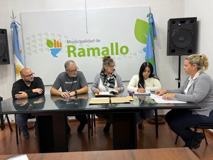 NUEVA OBRA DE ASFALTADO EN PEREZ MILLAN