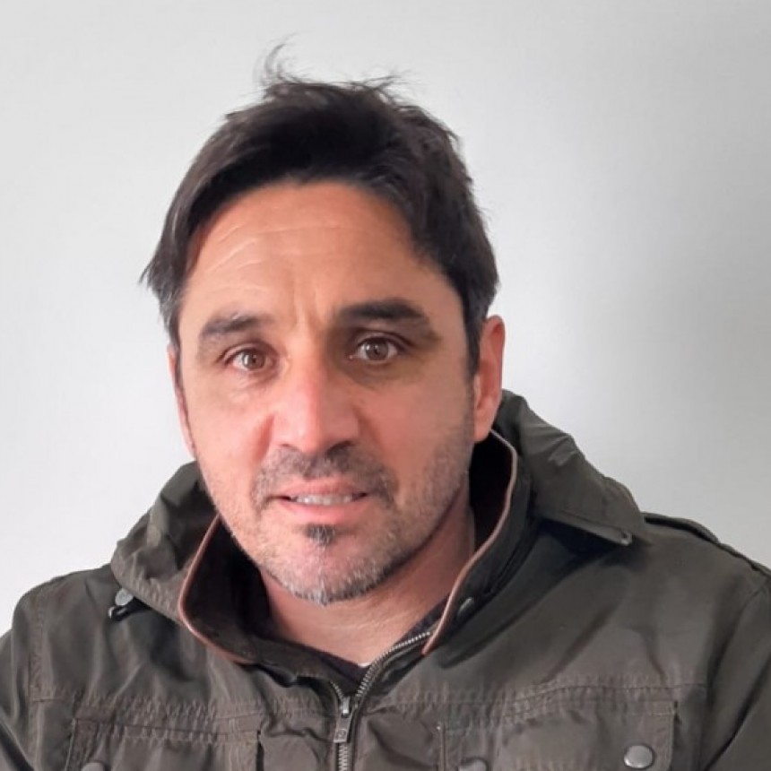 Gastón Borrasca  <LOS DINOSAURIOS DEBEN DESAPARECER