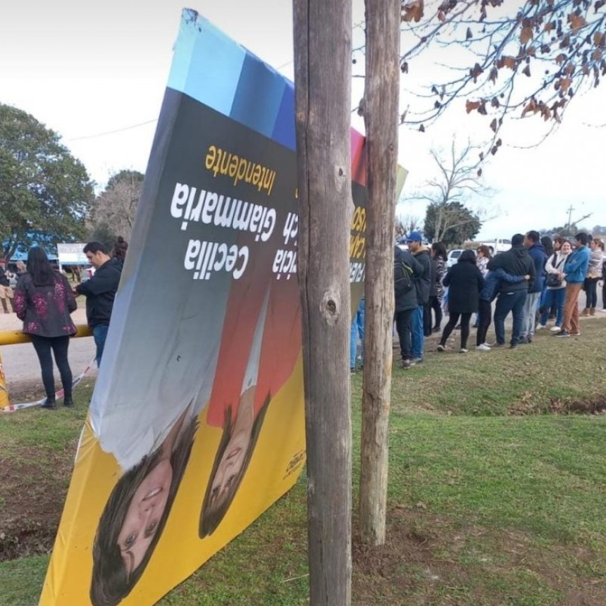 ROMPEN CARTEL DE GIAMMARÍA EN EL PARAÍSO