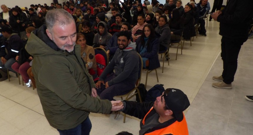 ACOMPAÑADOS Programa Municipal de Educación no Formal