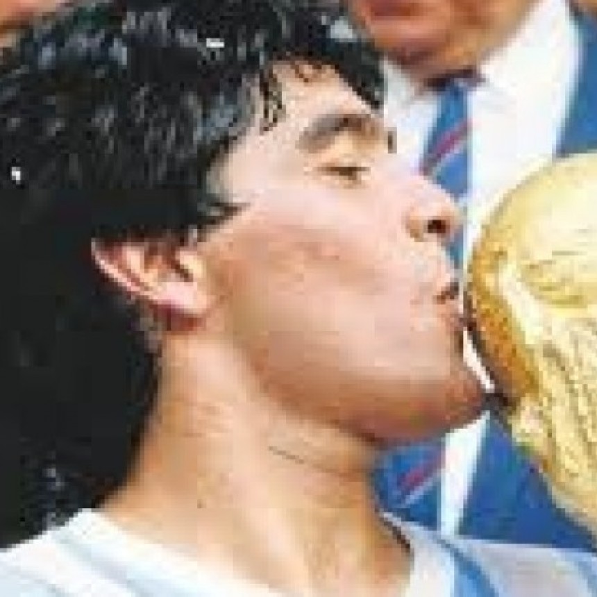 DIEGO ARMANDO MARADONA