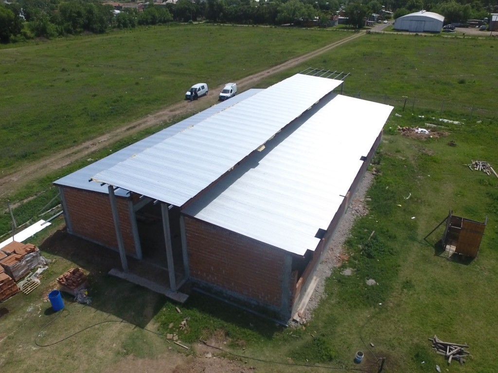 ESCUELA TÉCNICA DE PÉREZ MILLÁN EN OBRA