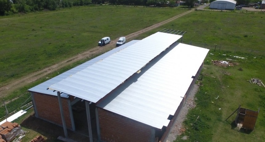 ESCUELA TÉCNICA DE PÉREZ MILLÁN EN OBRA