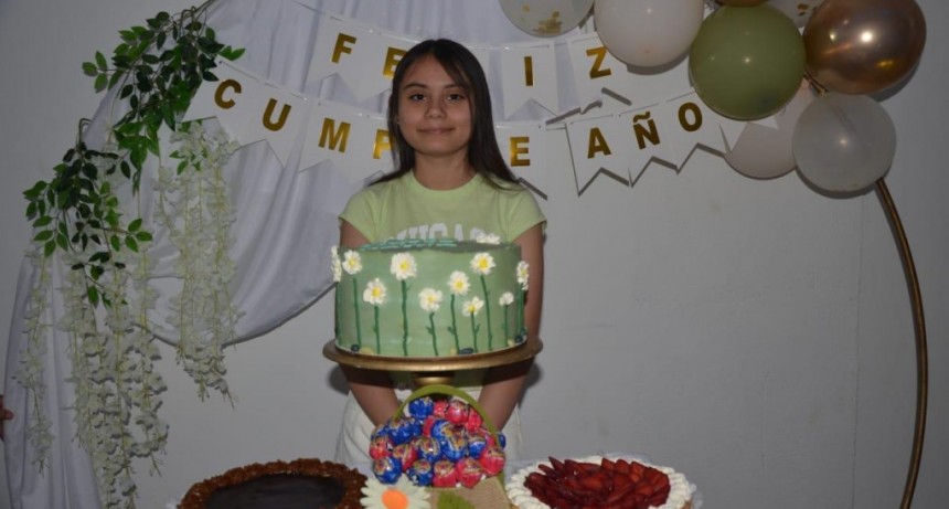 MAYKA 15 AÑOS